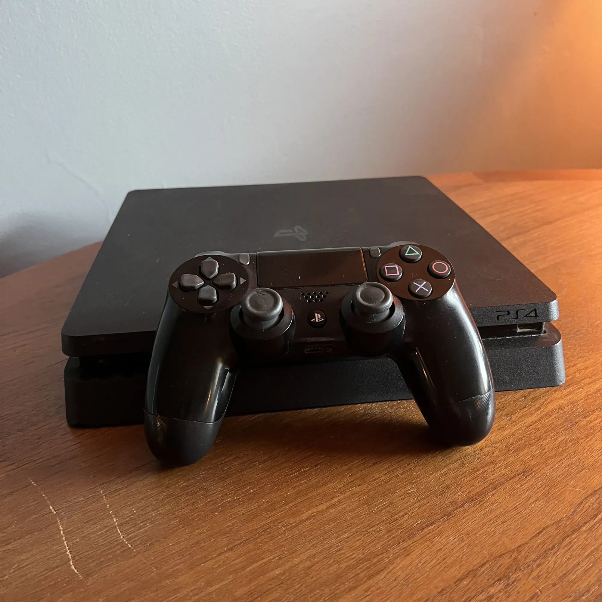 Playstation 4 Slim